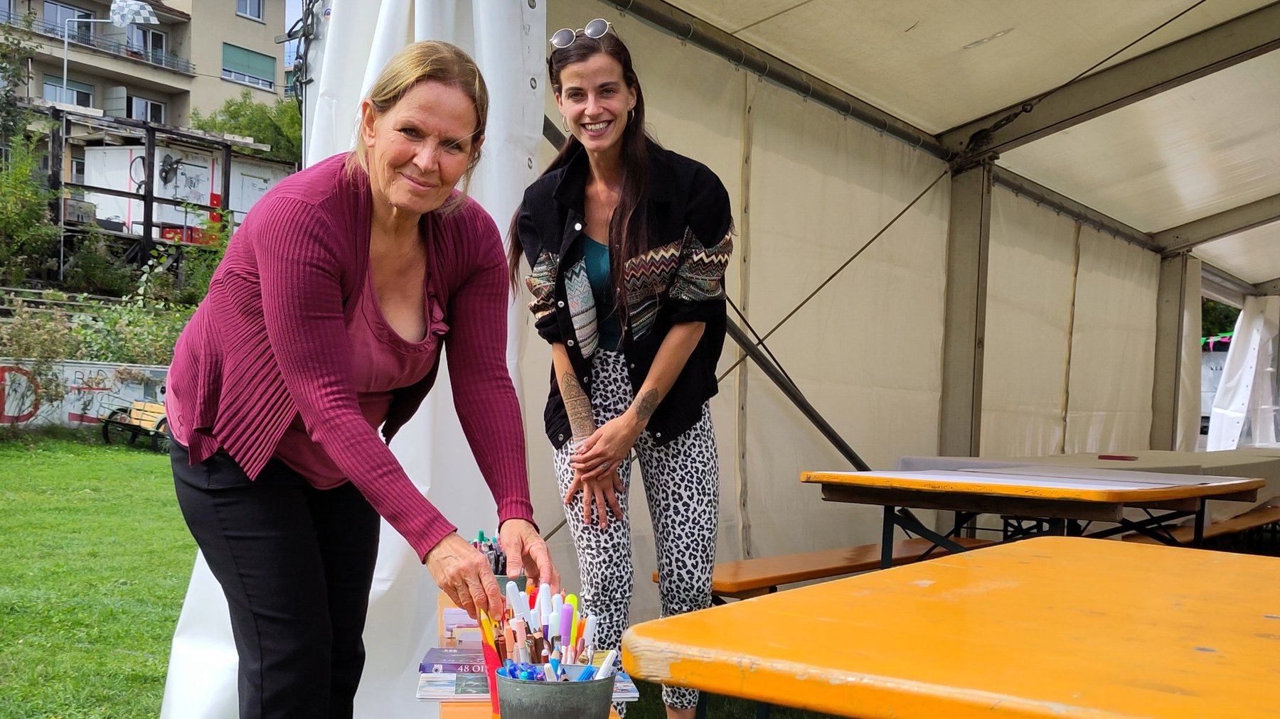 Helferinnen für Kinderaktivitäten